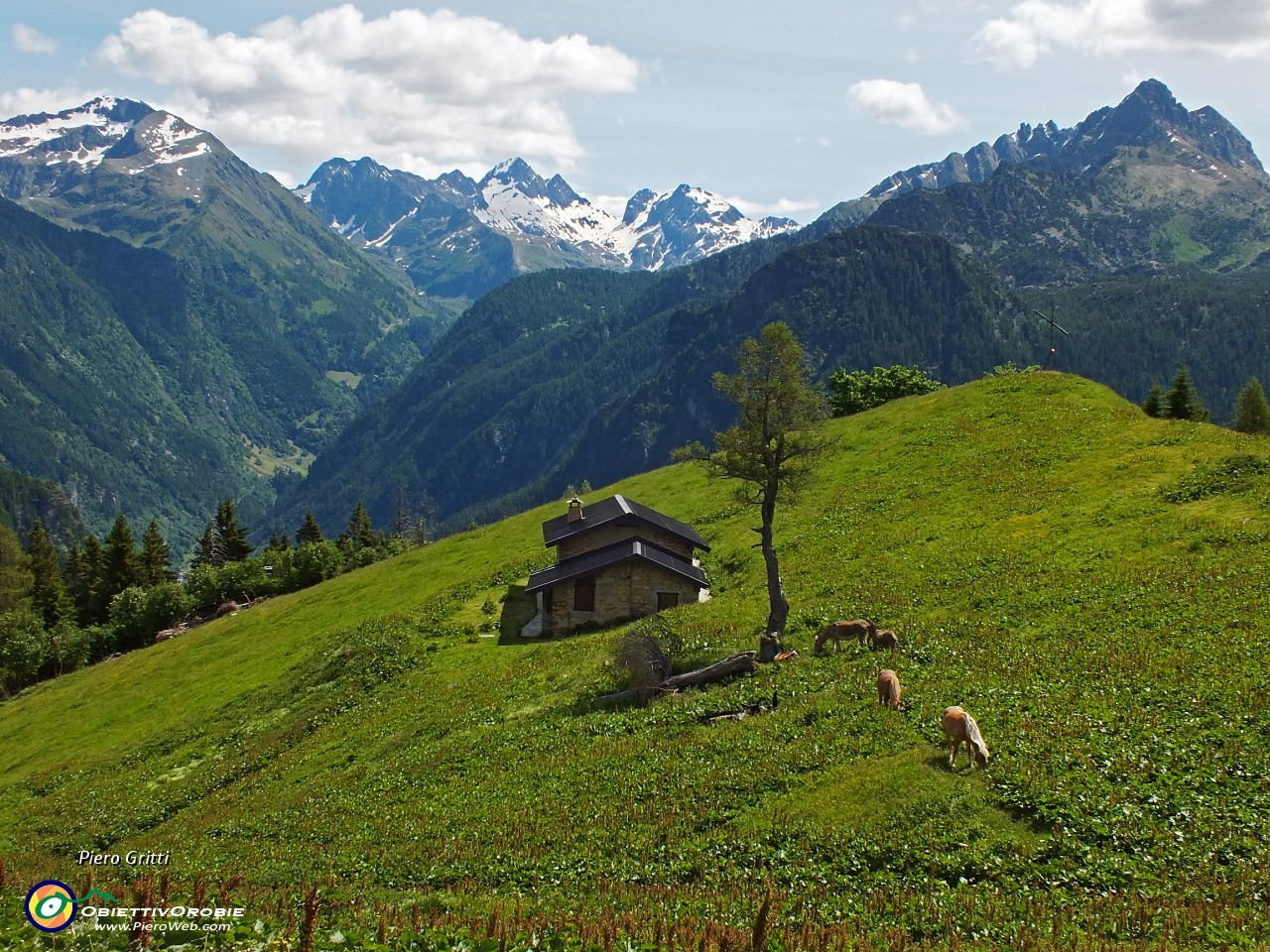 37 Baita Croce Monte Colle (1730 m.)...JPG